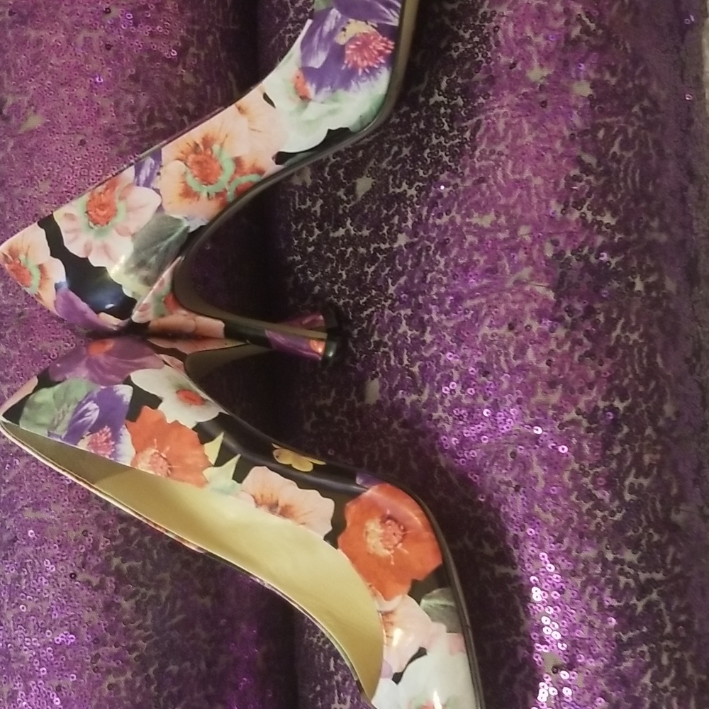 Floral pumps